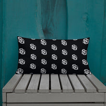 Load image into Gallery viewer, Samuel Gulliver & Co. Premium Pillow